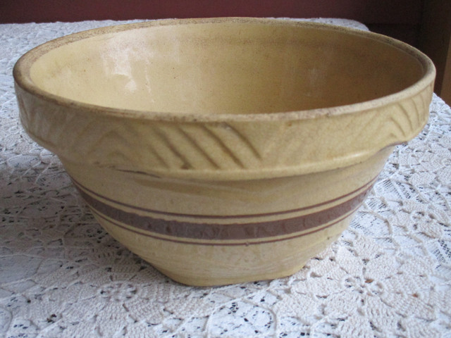 Vintage Yellow Glazed Stripe Stoneware Mixing Bowl in Kitchen & Dining Wares in New Glasgow