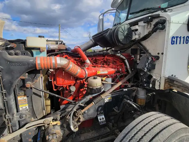 2013 Peterbilt Con in Heavy Trucks in Calgary - Image 5