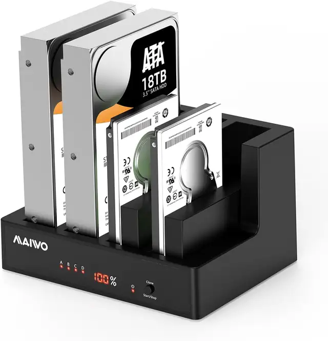 MAIWO 4 Bay Hard Drive Docking Station with Offline Cloning in Laptop Accessories in Hamilton - Image 2