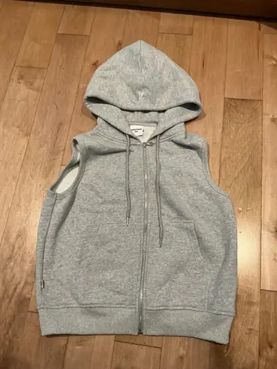 Joshua Perets grey sleeve less zip up sweater, View more