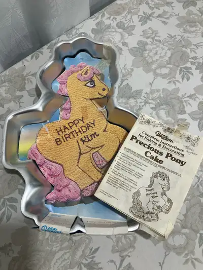 Vintage Wilton Precious Pony cake pan, new!$20 OBO
