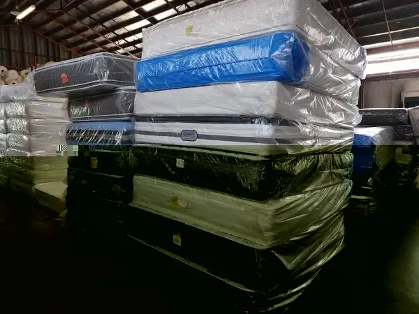 ️⃤MEGA SALE QUEEN DOUBLE AND SINGLE SIZE USED MATTRESSES in Beds & Mattresses in Delta/Surrey/Langley - Image 3