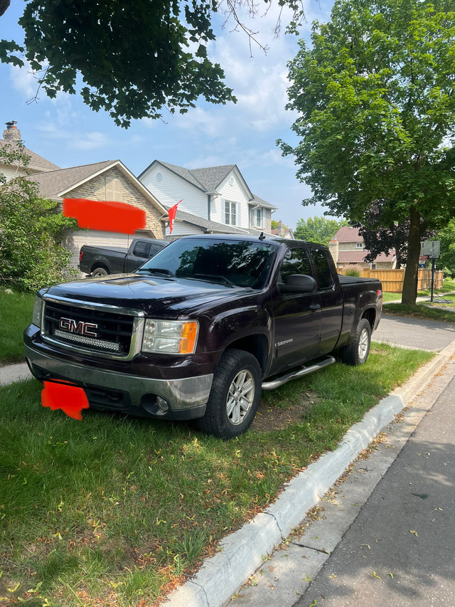 2008 GMC Sierra in Cars & Trucks in Oshawa / Durham Region