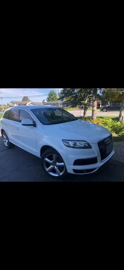 In excellent condition Audi Q7 ( diesel) Passed safely 1 year ago Windshield cracked in March All br...