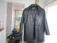 OLDE HIDE Black leather jacket