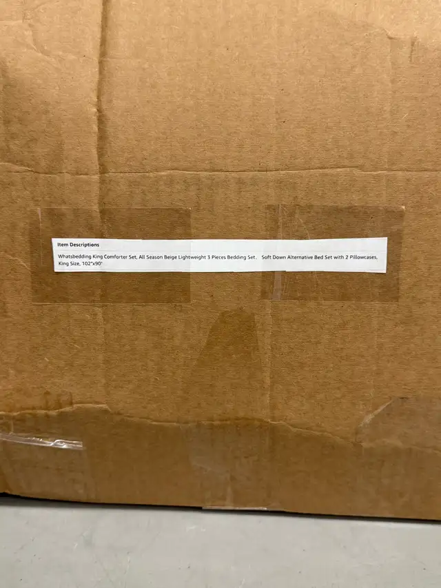 King Comforter Set, All Season Beige in Bedding in Hamilton - Image 5