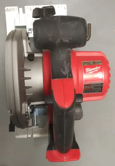 M18 Milwaukee Circular Saw - REDUCED, View more