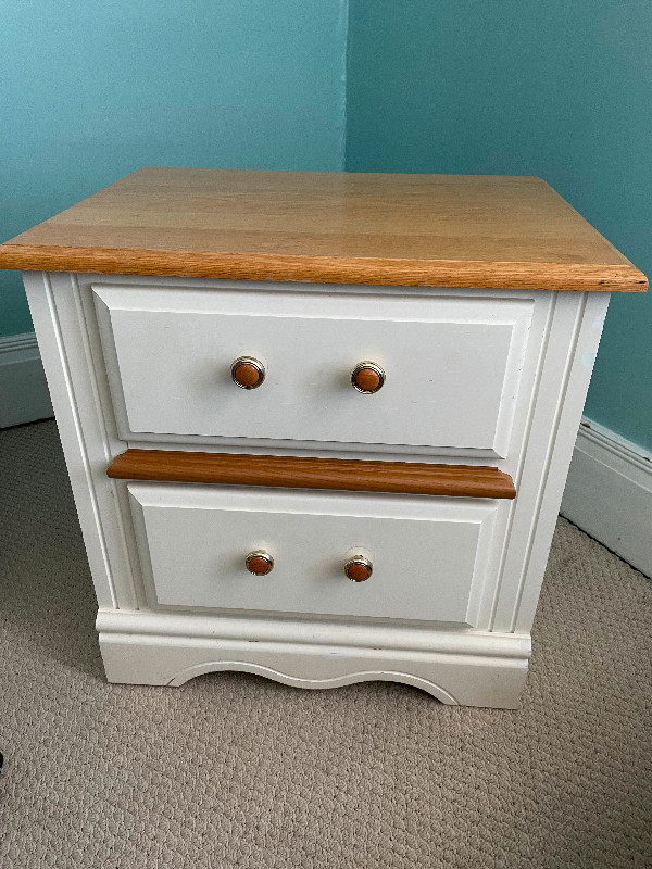 Chest of drawers and night table. in Dressers & Wardrobes in Thunder Bay - Image 2