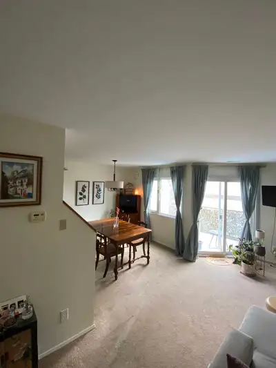 2 bed condo for rent, close to U of M