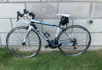 Vélo de route Trek Madone 4.5 cadre carbone