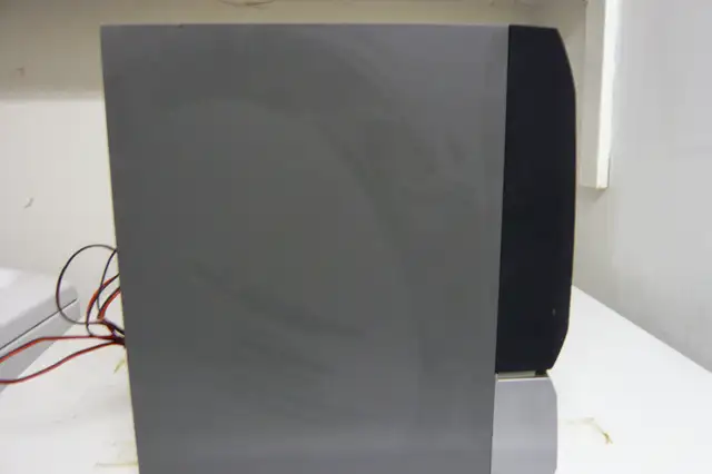 Sharp and Pioneer Subwoofer (2 sets） in General Electronics in Oakville / Halton Region - Image 5