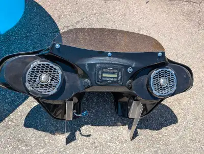Sold bike no longer need. Speakers and stereo worked when I bought it used but never hooked up. Brac...