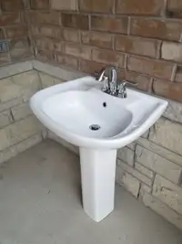 Pedestal sink with drain and faucet