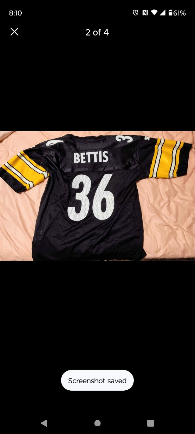 Like new Starter Pittsburgh Steelers Jerome Bettis jersey in Football in Hamilton - Image 2