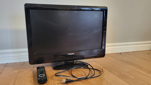 22" LCD TV / Computer Monitor in TVs in Ottawa