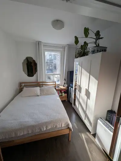 1 year fully furnished Sublet small 4 1/2 Hochelaga - 1345$