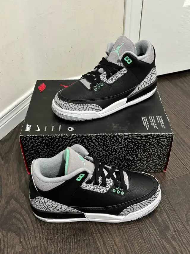 Jordan 3 “Green Glow” in Women's - Shoes in City of Toronto - Image 2