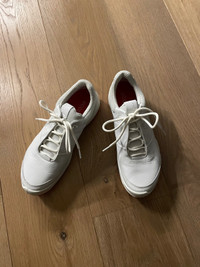 Women’s ECCO Golf Shoes Size 8 (UR 39)