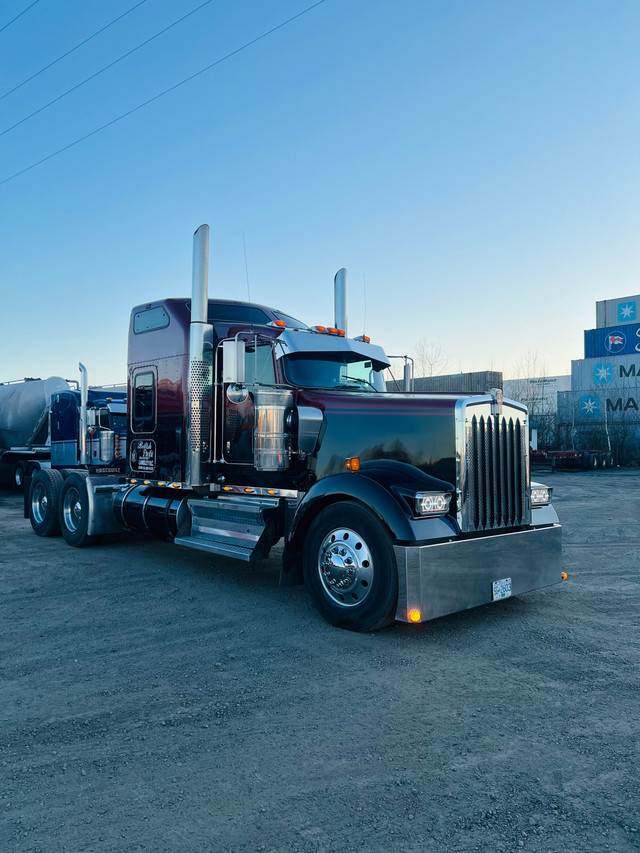 Kenworth W900 in Other Business & Industrial in Delta/Surrey/Langley - Image 4