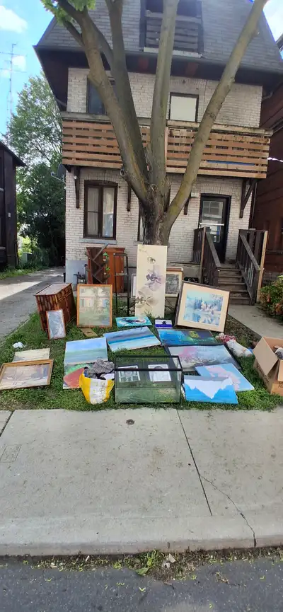 Free paintings and furniture, View more