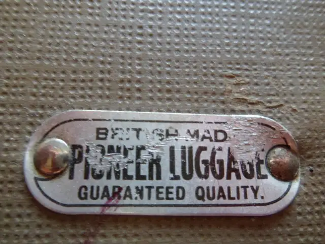 Antique Train Case65120781956225122