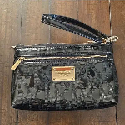 michael kors in All Categories in Moncton Kijiji Marketplaces