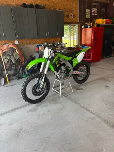 2016 kx450f with 19 hrs, really clean bike, never had an issue with it, looking for $4800 obo or tra...