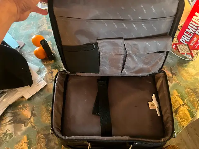 Laptop Bag in Laptop Accessories in Regina - Image 3