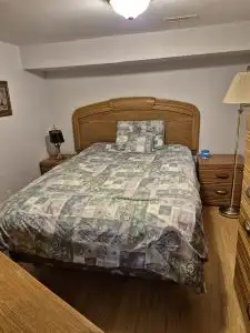 Looking for a Professional Male, No smoking, shared bathroom, and Kitchen. All Utilities with Unlimi...