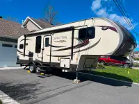 2015 Canyon Trail 26FRKW Fifth wheel