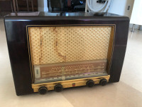 Philips Type P145 Radio (1940’s-50’s) AM and Shortwave