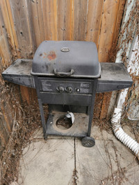 BBQ cooker works need cleaned 8$
