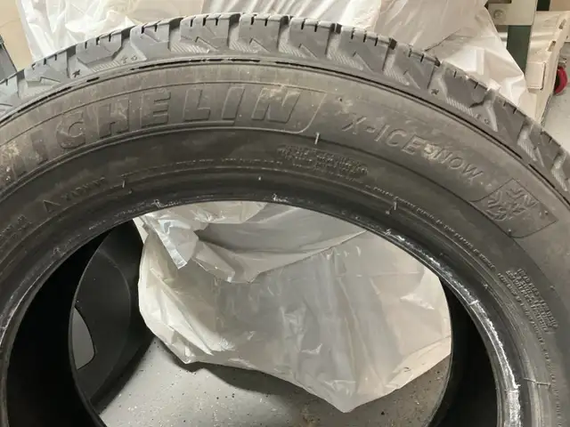 Michelin x ice 205 60 R16.  $500 in Tires & Rims in Kingston - Image 3