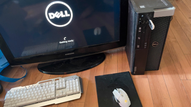 Dell Precision T5810 with accessories. in Desktop Computers in London - Image 2