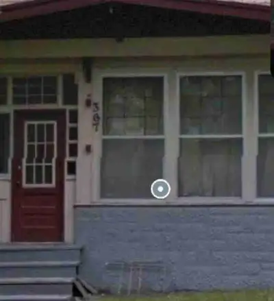 This is a two story apt with a great view. Gas BBQ, air-conditioned. Peaceful. Working to make it ni...