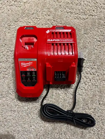Brand new MILWAUKEE m18 & m12 RAPID charger, View more