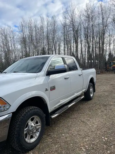 Heavy duty 3500 Dodge Ram 6.7 Cummins with 250 litre slip tank and anti theft switch. Plenty of powe...