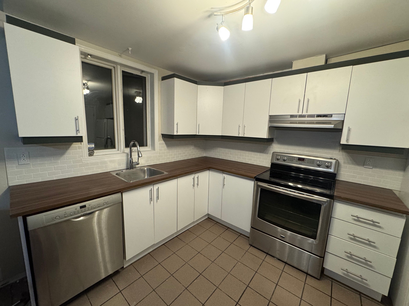 1973 Av. Papineau — photo 2