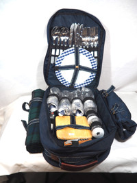 New Deluxe Picnic Backpack - 4 Person Place Setting