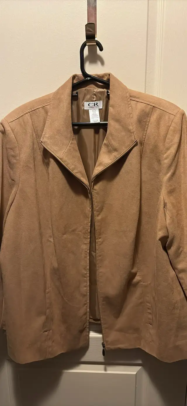 women’s clothing 2x and 3x for sale many pieces w original tags in Women's - Tops & Outerwear in Oshawa / Durham Region - Image 3