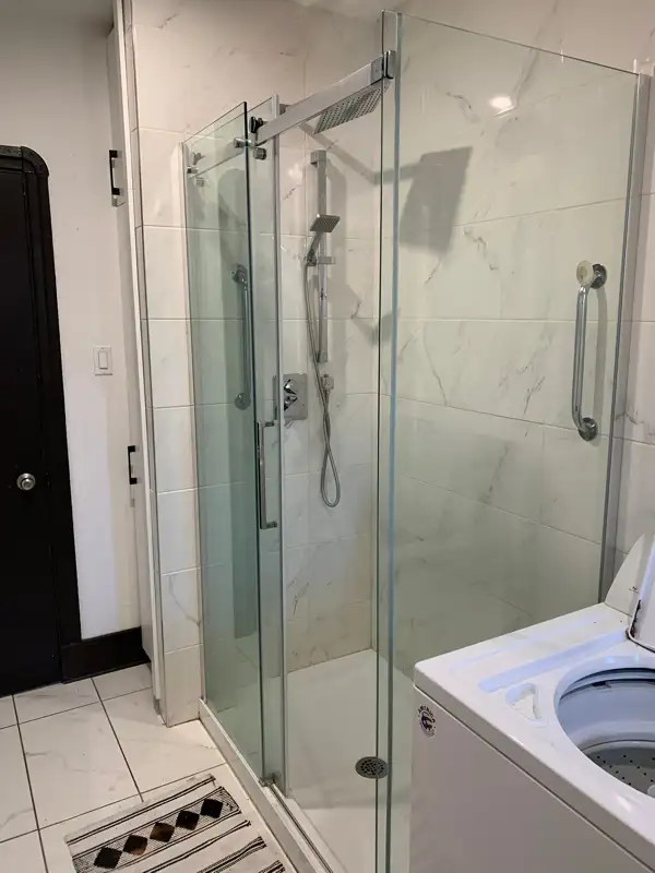 Chambre à louer pour travailleur , étudiant et retraité in Room Rentals & Roommates in Québec City - Image 9