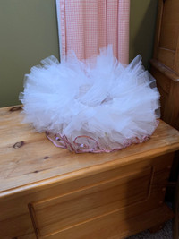 Tutu white