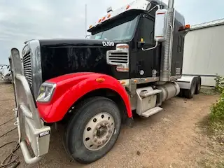 REPOSSESSED 2015 Freightliner Cascadia Eaton Fuller 18 Speed 6 Cylinder Detroit DD16 600HP 12/46's W...