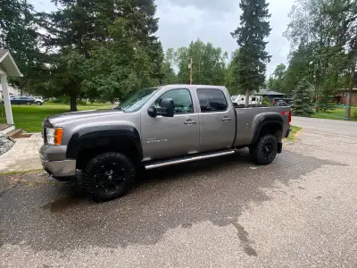 2007.5 2500 Duramax slt I have known this trucks life since 2009. Bought it off my best friend 8 yea...