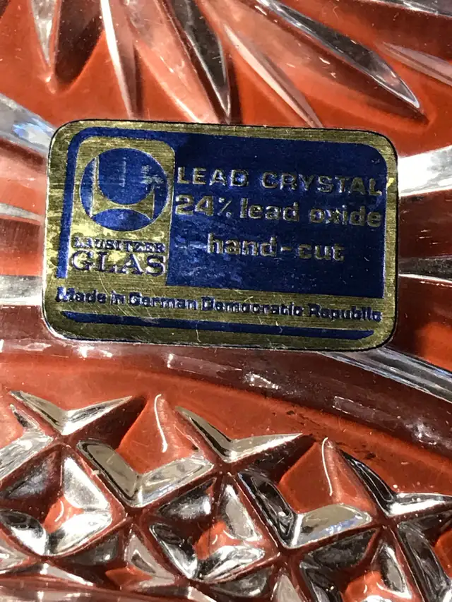 VINTAGE CRYSTAL SERVING PLATTER in Kitchen & Dining Wares in City of Montréal - Image 3