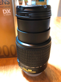 Nikon 55-200mm f/4-5.6G ED IF AF-S DX VR [Vibration Reduction]
