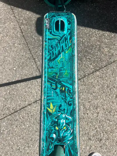 Teal KOS Charge Scooter