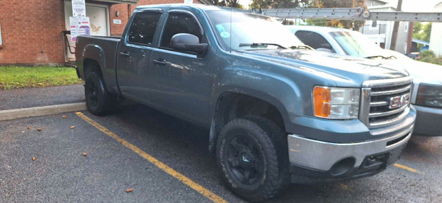 2013 Gmc Sierra 1500 in Cars & Trucks in Ottawa