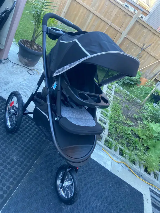 graco baby stroller - baby seat in Strollers, Carriers & Car Seats in St. Catharines - Image 3