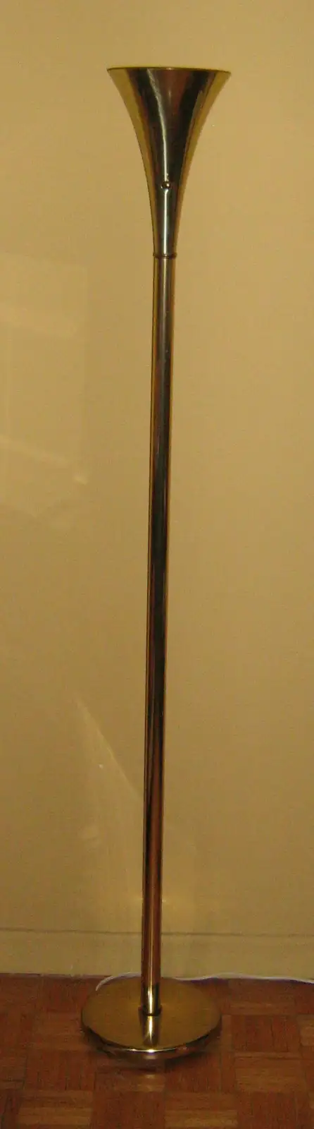 Vintage Mid Century Brass Torchiere Floor Lamp by Laurel Lamp Co in Indoor Lighting & Fans in City of Toronto - Image 8